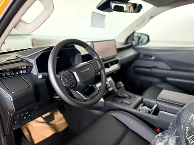 2027 Toyota HILUX 照片 6