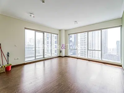 Exclusive | Well Maintained | Mid September