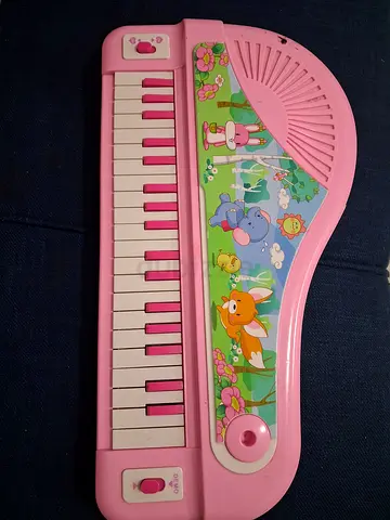 Pink 37-Key Kids Electronic Keyboard Piano Toy - Cute Animal Design