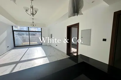 4 bedroom townhouse + Maid's Room | Vacant