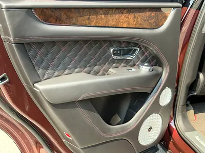 صورة 9 لـ 2021 Bentley BENTAYGA