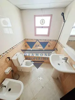 Very good option 2bhk Cantral AC with balkany two full washrooms in Budaneq area near mobile Around