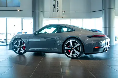 2025 Porsche 911 缩略图 6