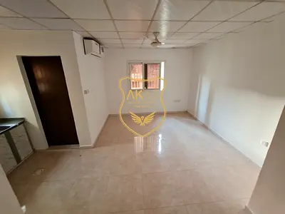 No Cash Deposit Huge Family Studio| Free Parking