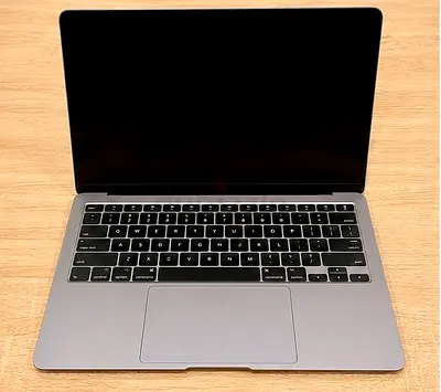 Apple 2022 MacBook Air laptop with M2 chip