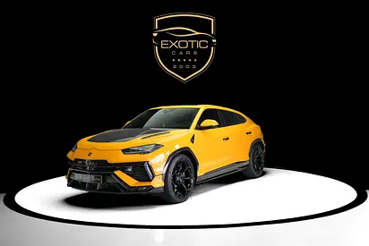 AKRAPOVIC EXHAUST | CARBON INTERIOR | CARBON EXTERIOR | ALCANTARA SEATS | SERVICE AVAILABLE