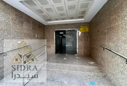 للبيع: بناية سكني / تجاري في الرشيدية 3 – مساحة 629 م²، عمر 5 سنوات فقط، دخل عالي