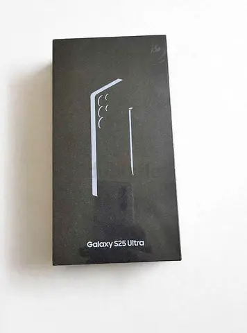 Sumsung S25 ULTRA 12GB Ram 256GB storage box pack non active with cover, protector and charger