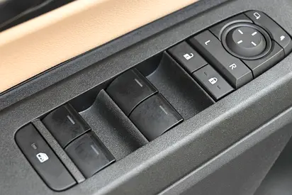 2026 Toyota RAV 4 — фото 9