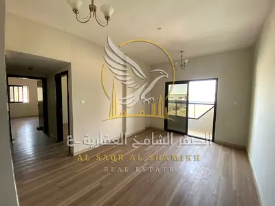 شقه للايجار السنوي غرفتين و صاله منطقه الجرف عجمان موقع مميز سهوله الوصول لمخرج دبي والشارقه