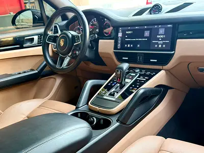 2018 Porsche CAYENNE — миниатюра 12