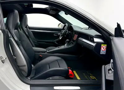 2019 Porsche 911 — миниатюра 11