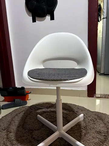 White swivel desk chair with grey seat cushion - good condition only for kids small chair