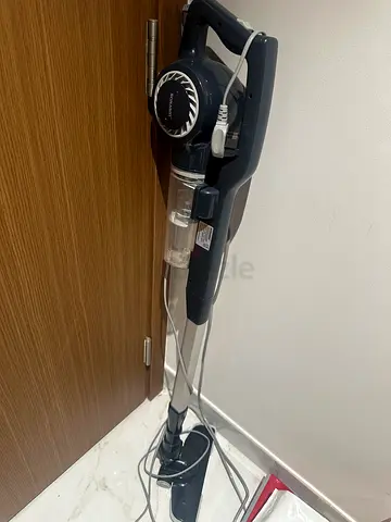 Handheld Stick Vacuum Cleaner - Cordless with Charger (immaculate Condition)