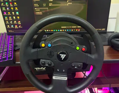 Thrustmaster Tmx Force Feedback works on Xbox series S/X  PC, mint condition - barley used With fre
