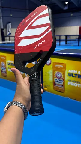 Pickleball paddle
