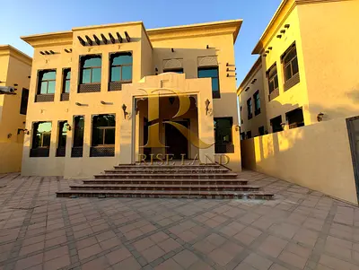 Elegant 4 Bedroom Villa Near Mall & Mosque – Driver Room