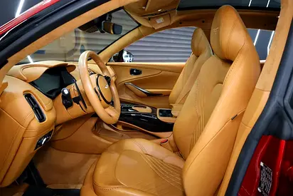 2021 Aston Martin DBX 照片 7