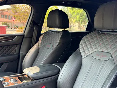 صورة 18 لـ 2021 Bentley BENTAYGA