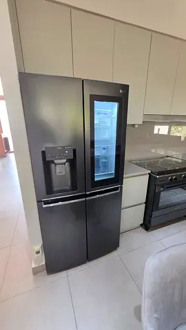 Premium Model Lg Instaview 4 doors fridge freezer