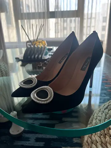 SJP Black pointed heels with decorative buckle - barely worn