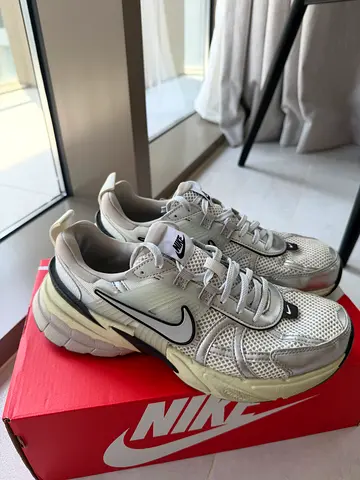 Nike V2K Run US 8