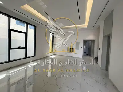 فيلا تجاريه للايجار السنوي بمنطقه الياسمين بعجمان 6 غرف ماستر 8حمام موقع مميز صالحه لجميع الانشطه