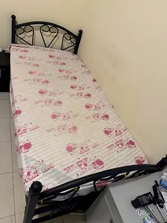 Executive Bed Space available for south indinnear to Mall of Emirates Metro Station (near to Insuran