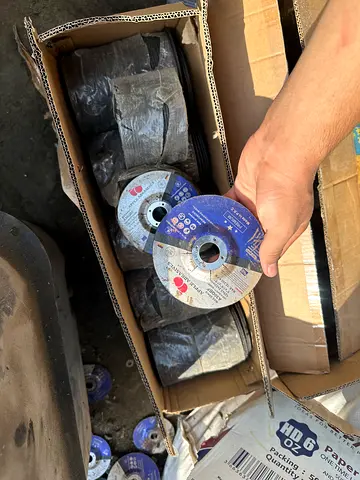 Collection of used cutting/grinding discs (bulk lot)