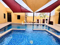5 bedroom/villa one bedroom ground floor/shared swimming pool/covered parking/away fly path/Pvt entr