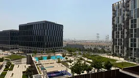 1 B/R | UNFURNISHED | POOL / COMMUNITY VIEW