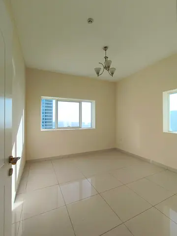Annual Rent – Al Khan Corniche, Sharjah Spacious 2-bedroom apartment with a lake view. Property Features: 2 Bedrooms Spacious Living Room 2 Bathrooms