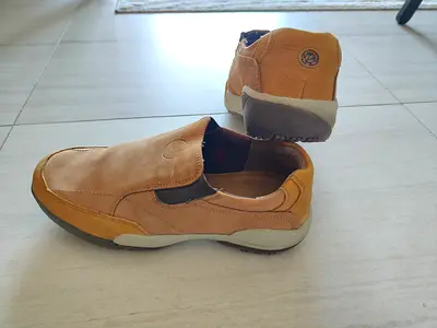 Woodland Brand Sturdy Mens Casual slip-on leather shoes, Light Brown / Tan, Very Good Condition