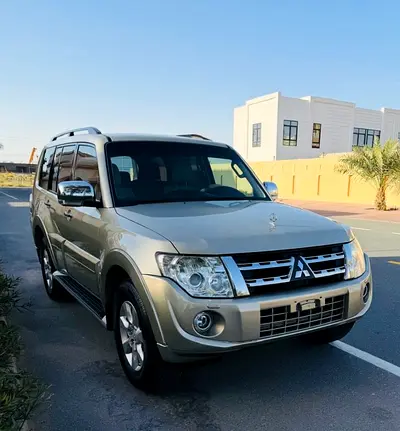 Mitsubishi Pajero GLS 2014 | GCC Specs | Well Maintained