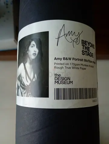 Rolled Amy Winehouse BW Portrait Print (50x70cm) - The Design Museum
