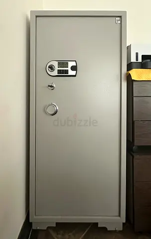 Heavy Duty Digital Fireproof Safe with Keypad  Key Lock – Excellent Condition