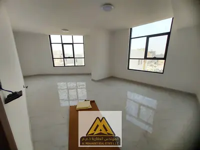 للإيجار أول ساكن بالياسمين، غرفتان وصالة، 2 حمام، تكييف وغاز مركزي، 44998 درهم، 6 دفعات.