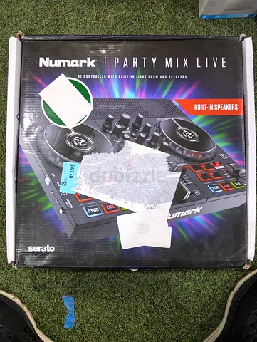 Numark Party Mix Live DJ Controller with Built-in Speakers (Boxed)
