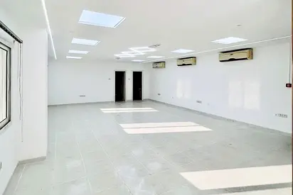 GREAT LOCATION | EASY ACCESS | HEIGHT 10 MTRS