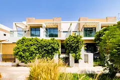 Vacant | Open Living | Landscaped Garden — 2