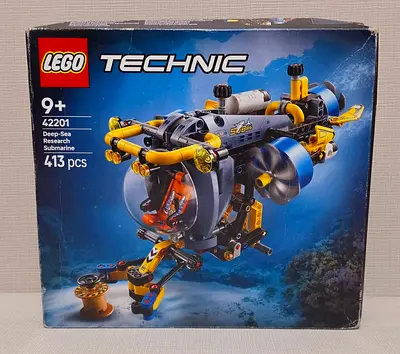 LEGO® Technic Deep-Sea Research Submarine 42201 (413 pcs)(Damaged Box Only)