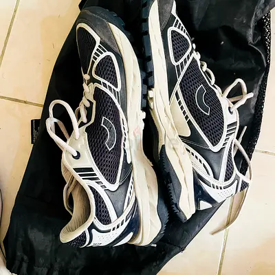 Used Black  White Mens Running Sneakers, Good Condition for cricket