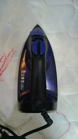 Steam Iron Philips- Compact and Working