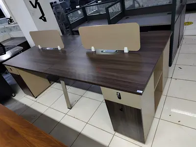 Brand New 4 Person Workstation Face To Face
