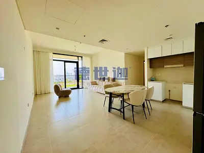 Spacious 2 bedroom with furnished I Ready to move in I Swimming pool viewing