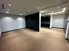 Office in Detroit House, Direct from owner, ready to move in !