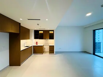 Full Sea View | Vacant | Spacious Layout | Balcony