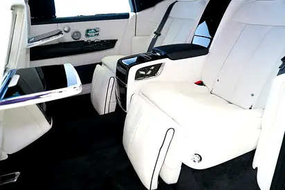 2025 ROLLS-ROYCE PHANTOM — фото 10