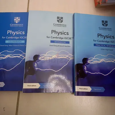 Cambridge IGCSE Physics textbooks and workbook (set)