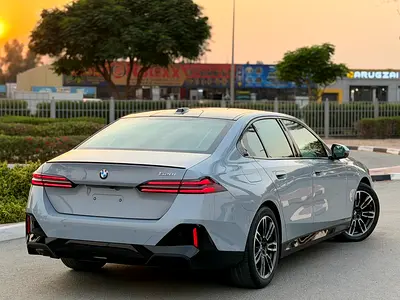 2024 BMW 5-SERIES — миниатюра 8
